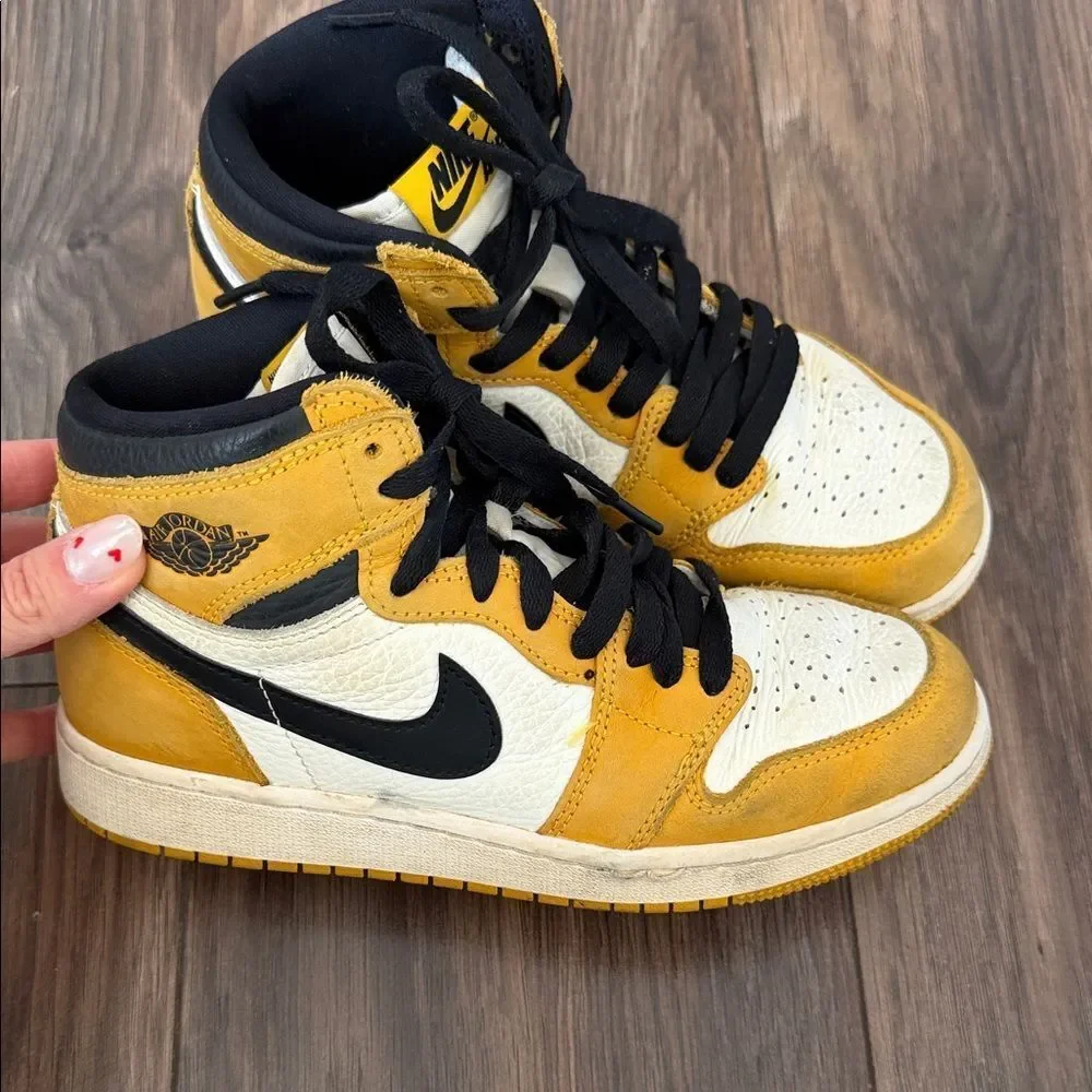 NIKE - Jordan 1 Retro - FD1437-701